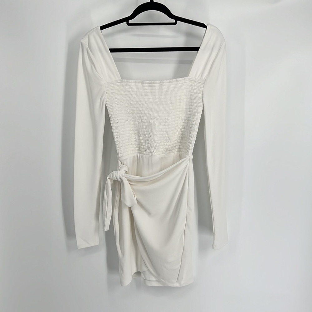 Lovers and Friends Devon Dress in White Small - Picture 4 of 8